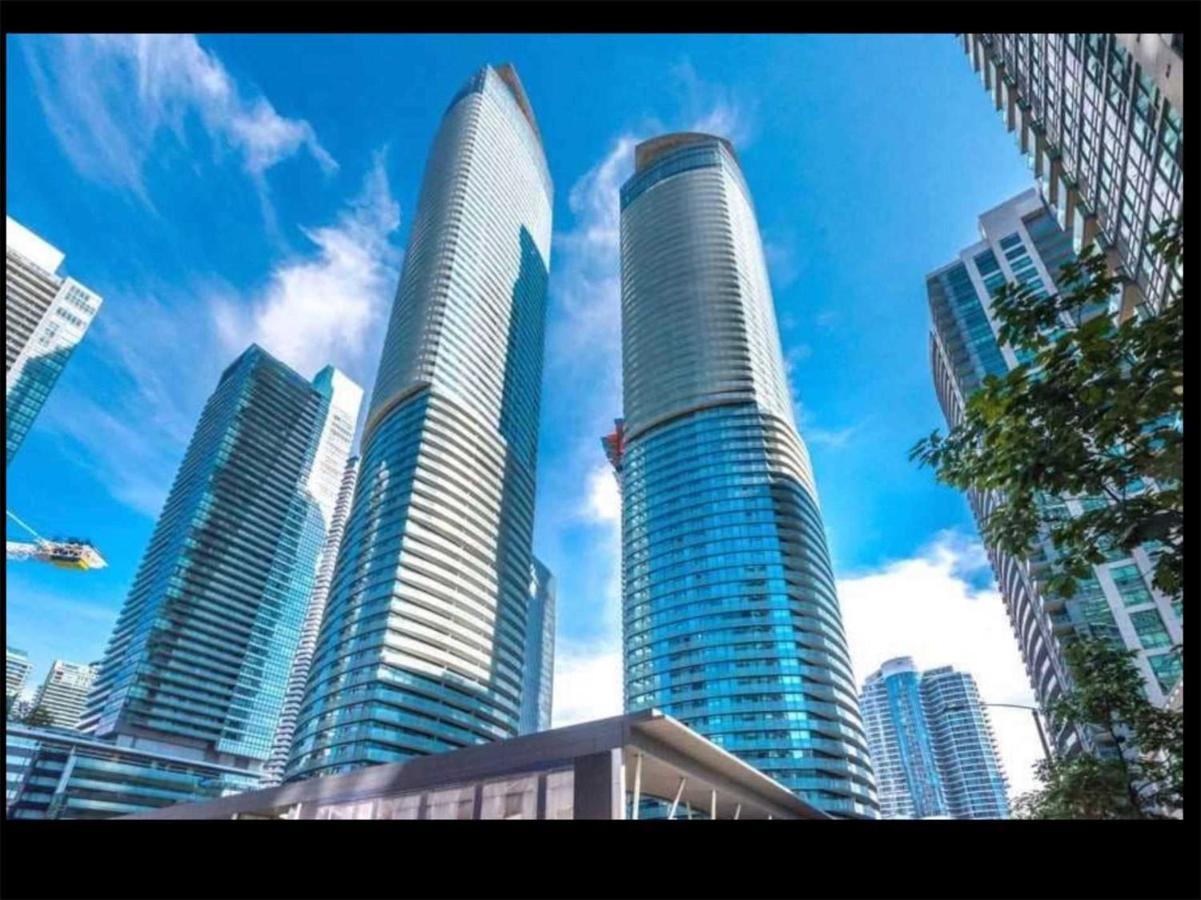 Luxury Condo In The Heart Of Toronto - Next To Scotiabank Arena Exterior foto